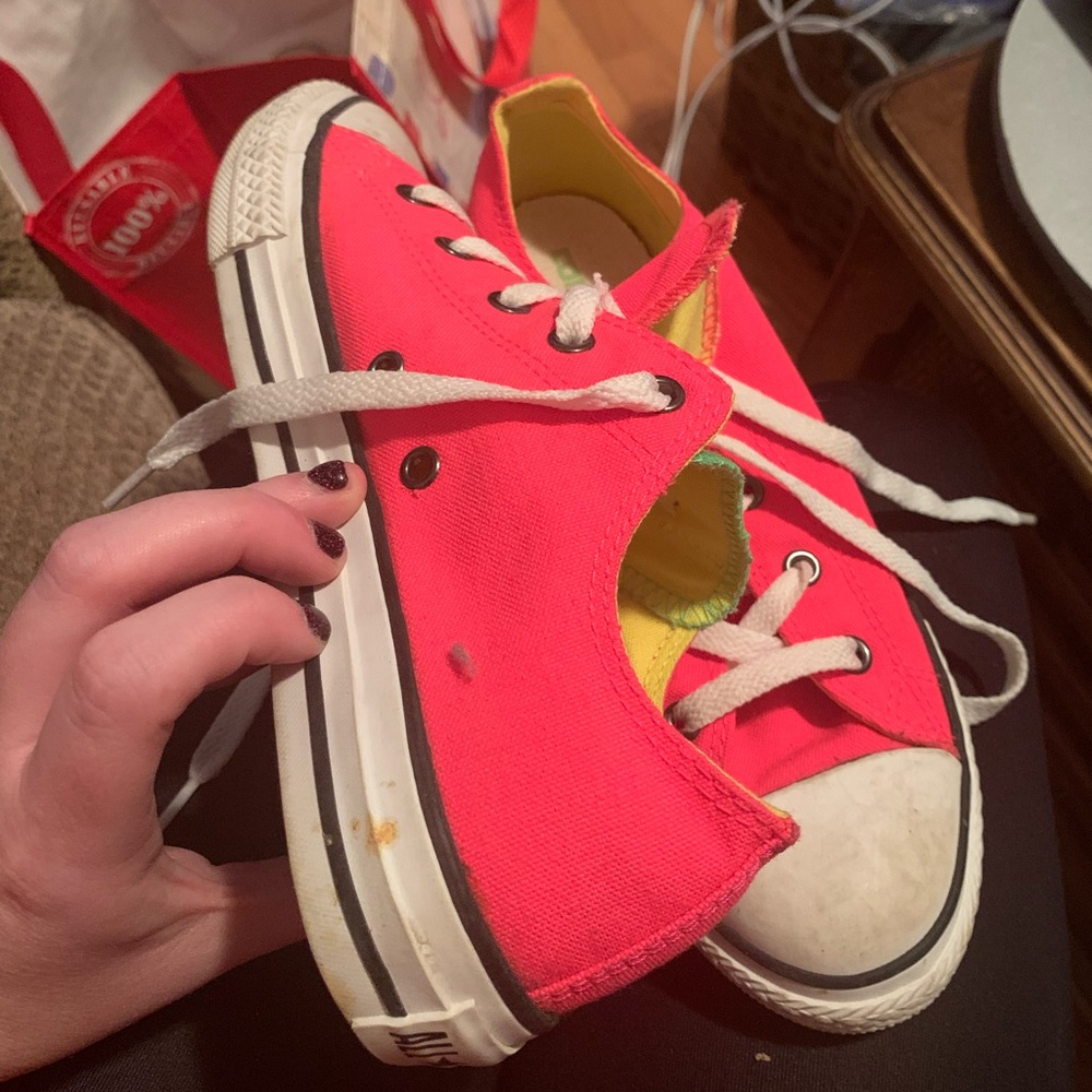 Neon converse - Picture 2 of 3